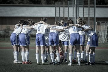 Bild 1930 - B-Juniorinnen Ellerau - St.Pauli : Ergebnis: 1:5